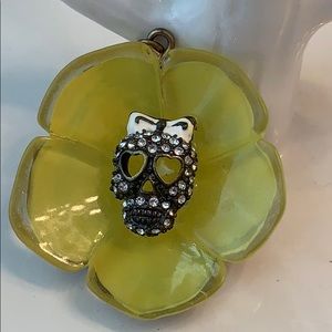 🌸💀Betsey Johnson Flower Skull!